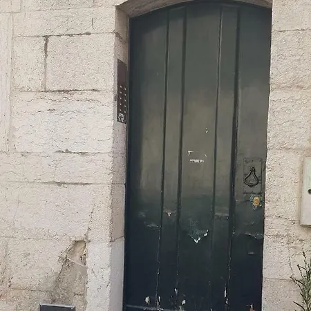 Se Apartment, Cathedral Authentic Design